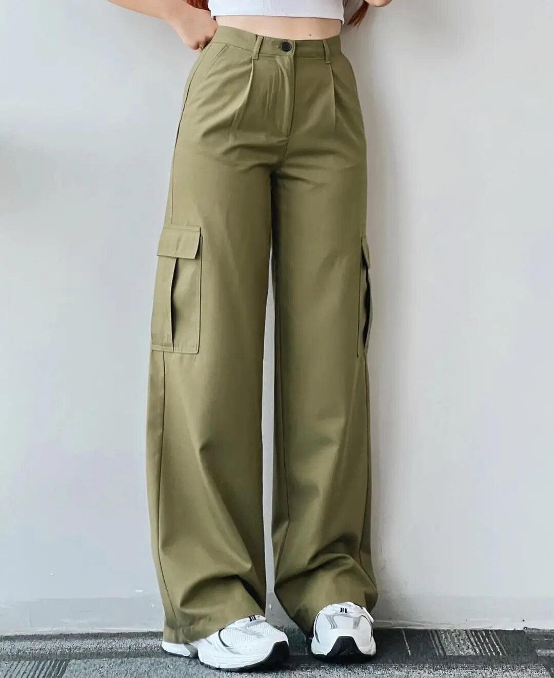 Roderno Cargo Statement Pants In Beige