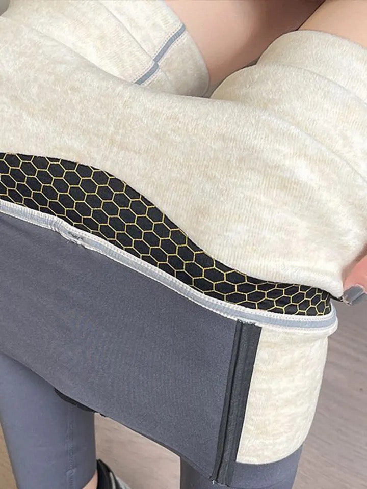 Martha Slimming Premium Fleece Leggings with Buttons In Black