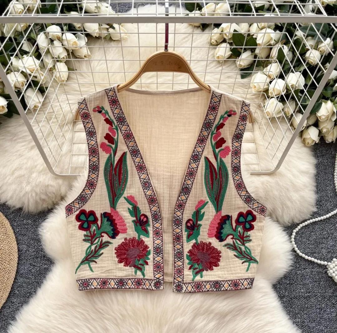 Cari Statement Vest Top In Beige