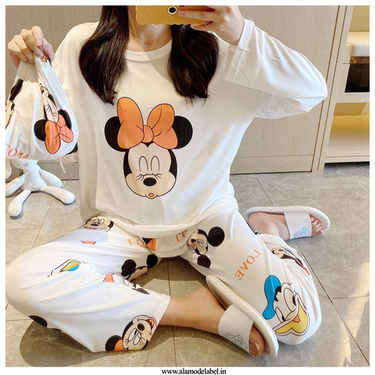 Iris Set of Cotton Nightsuit with Bag In White