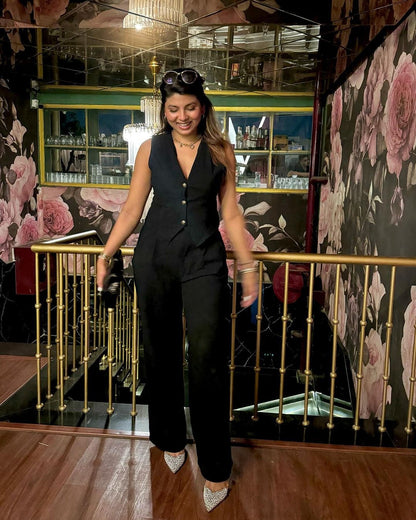 Laiden Statement Linen Vest Suit with Pants In Black