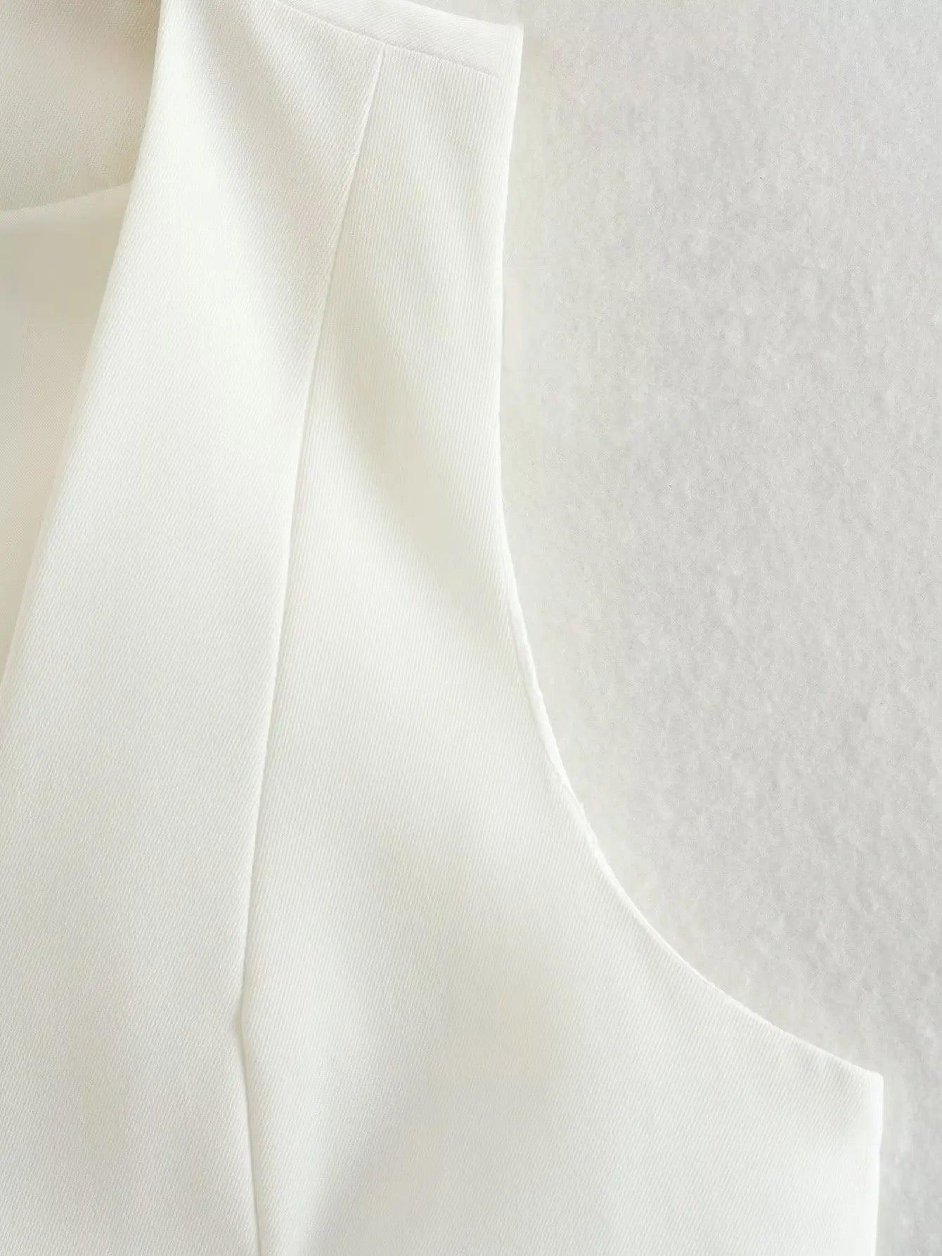 Hubako Statement Vest Tops in White