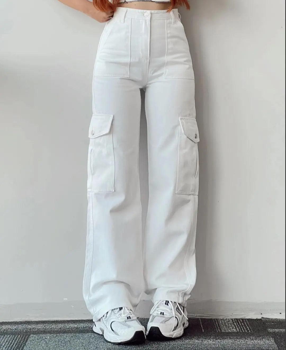 Roderno Cargo Statement Pants In Beige