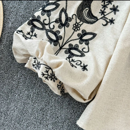 Teo  Embroidered Summer Top In White