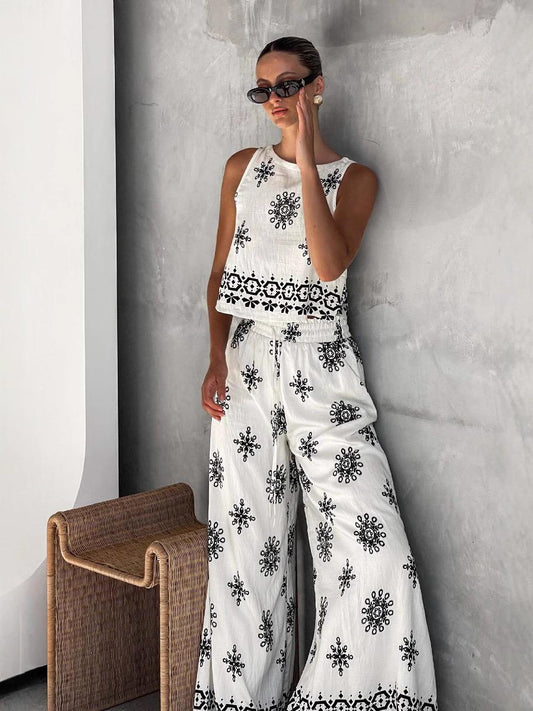 Mabel Statement Holiday Coord Set In Ivory