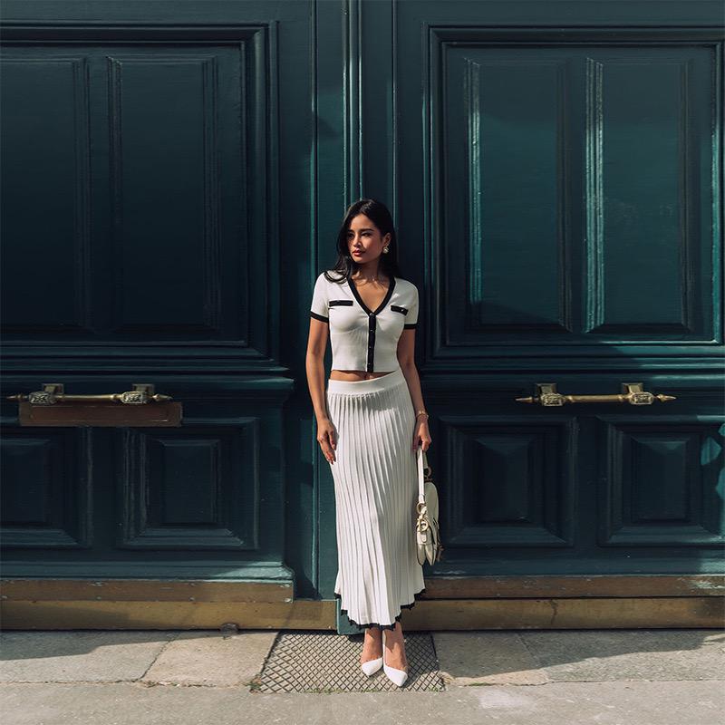 Soria Luxe Soft Knit Coord Set- Set Of Skirt And Top In Off White